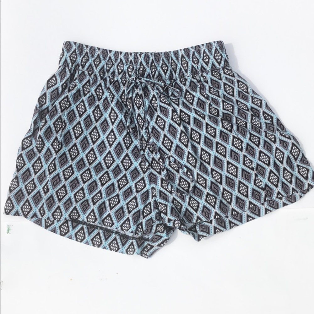 🦀 2x20 Philosophy Shorts NWOT